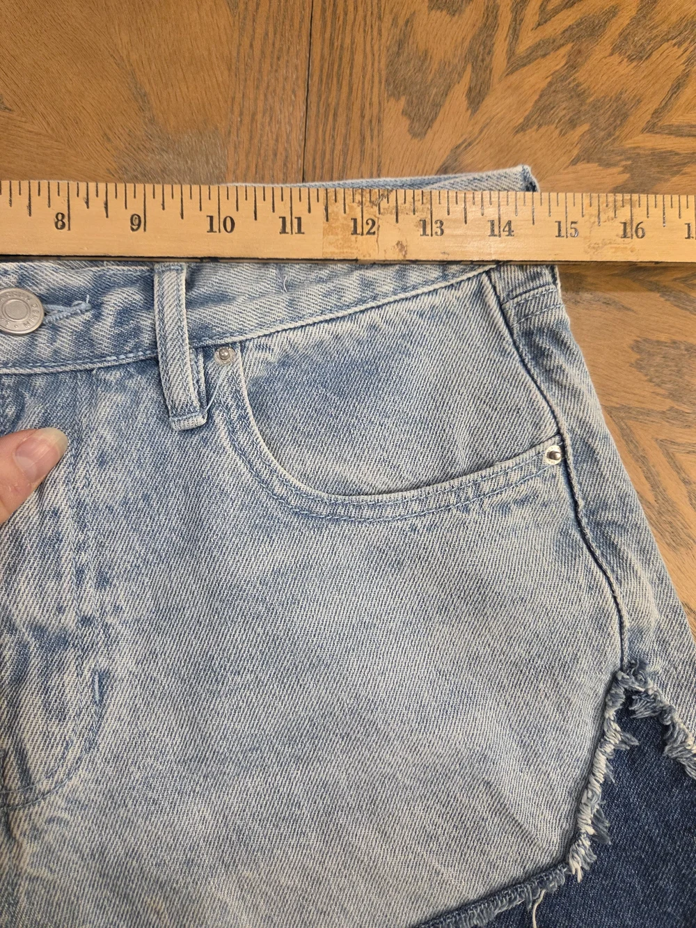 PacSun Light Wash Star Patchwork Festival Shorts 26